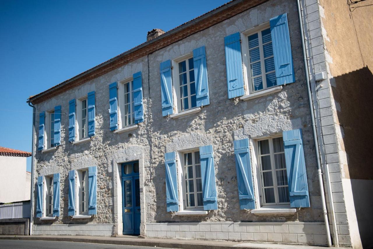 Le Petit Cochon Bed & Breakfast Valence-sur-Baise Exterior photo
